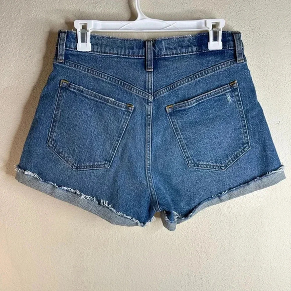 Abercrombie & Fitch Curve Love High Rise Mom Short size 29/ 8 - Picture 3 of 7